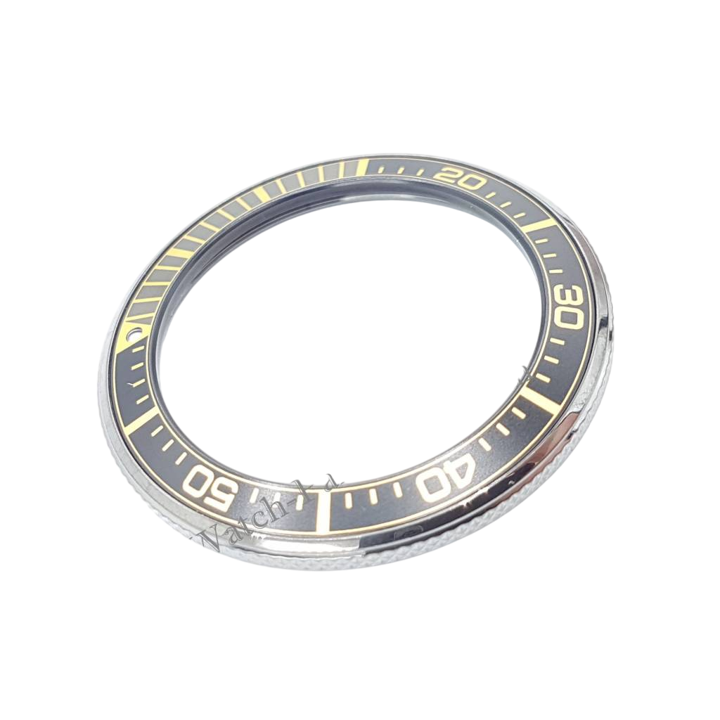 SEIKO SAMURAI PROSPEX SRPB55K1 BLACK & GOLD BEZEL 4R35 - 01V0 SCUBA DIVER SRPB55 - Watch Plaza