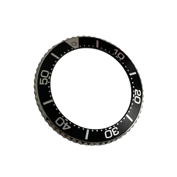 SEIKO PROSPEX SOLAR SSC015P1 BLACK ROTATING BEZEL V175-0AD0 SSC015J1