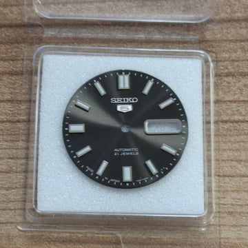 Seiko 7S260360XB23 Dial 7S26 - 02X0 / 02F0 / 0480 / 0520 / 0590 / 3040 & 8210 5 Automatic Dark charcoal - WatchPlaza
