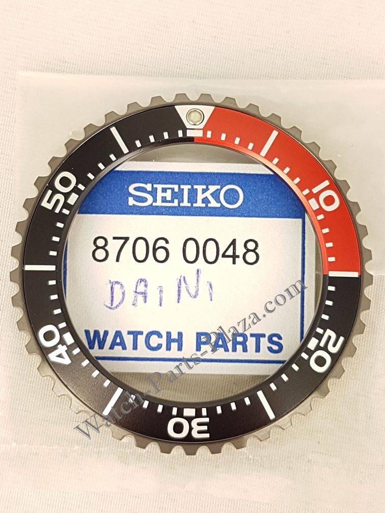 Seiko SKA577P1 Kinetic Diver rotating bezel 5M82 - 0AF0 SKA577 black & red original - Watch Plaza